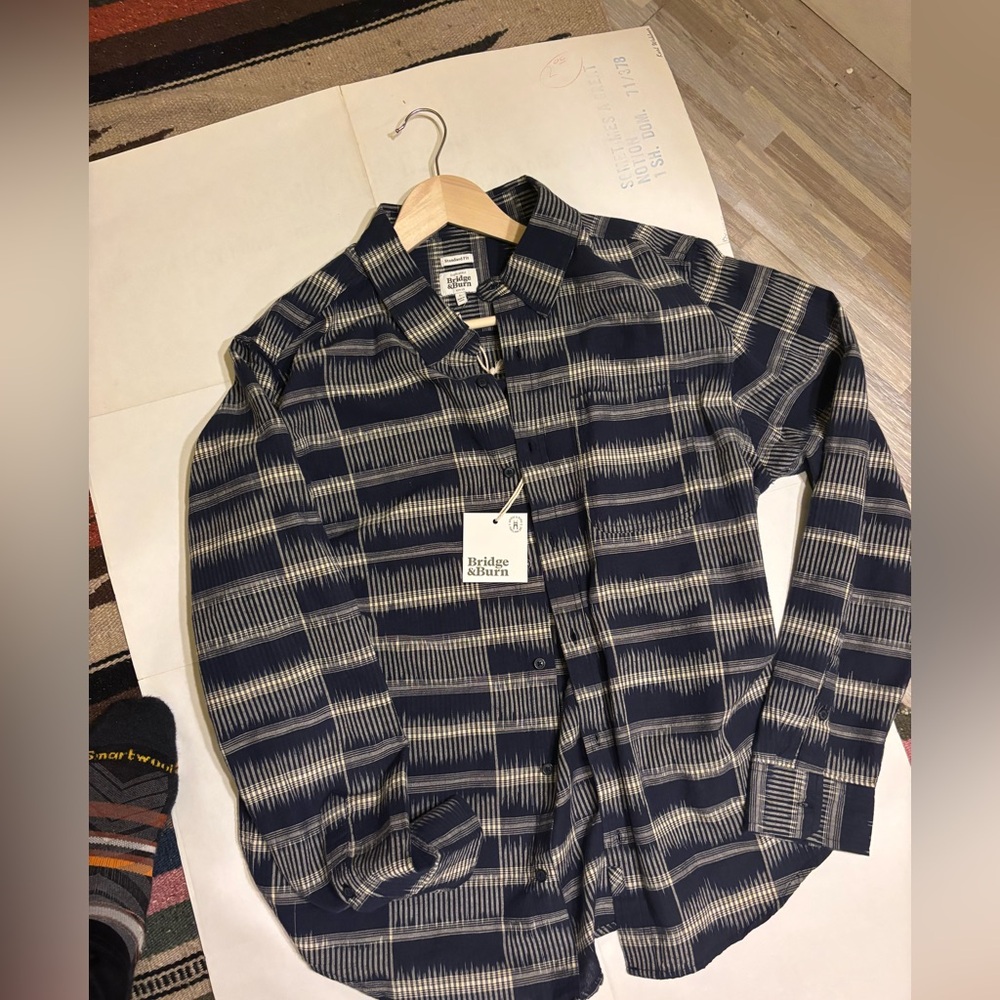 Bridge & Burn long-sleeved button down